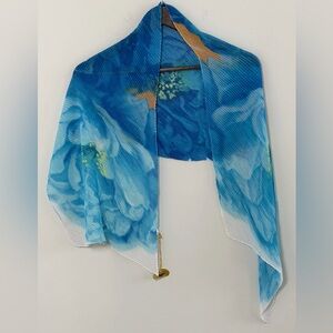 Blue Watercolor Crinkle Scarf – Lightweight Pleated Floral